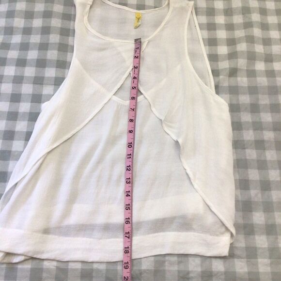 2/40$ FREE people white camisole top small camisole asymmetrical open - Picture 10 of 13